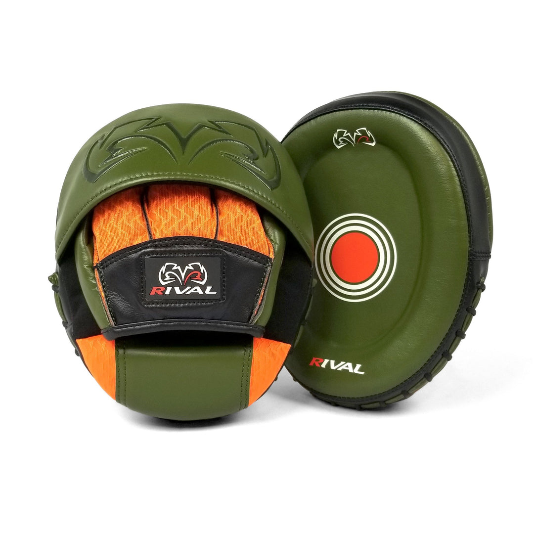 Una coppia in pelle PU Boxing Mitt Premium Punzonatura Punzone per Una coppia in pelle PU Boxing Mitt Premium Punzonatura Punzone per
